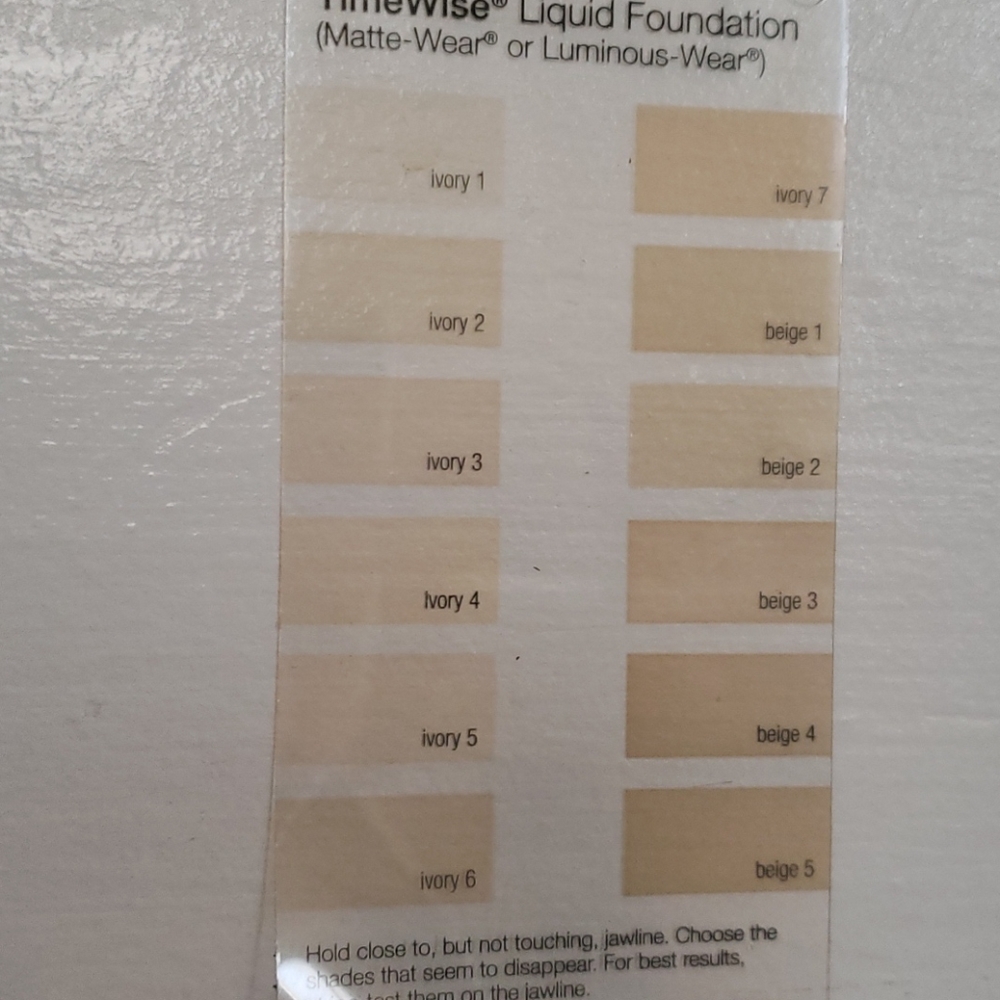 Liquid Foundation - Picture 4 of 5